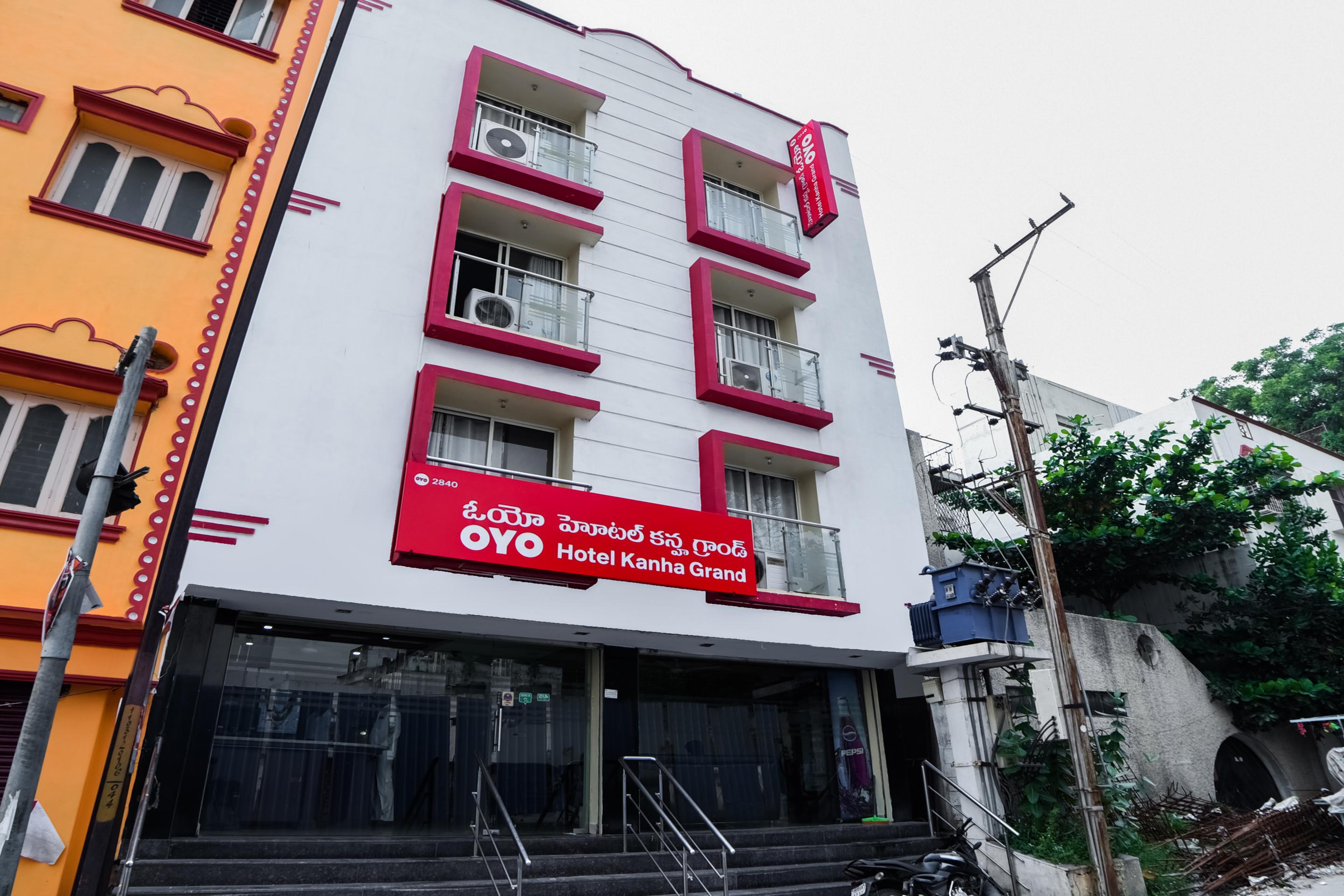 Oyo 2840 Kanha Grand Haidarábád Kültér fotó